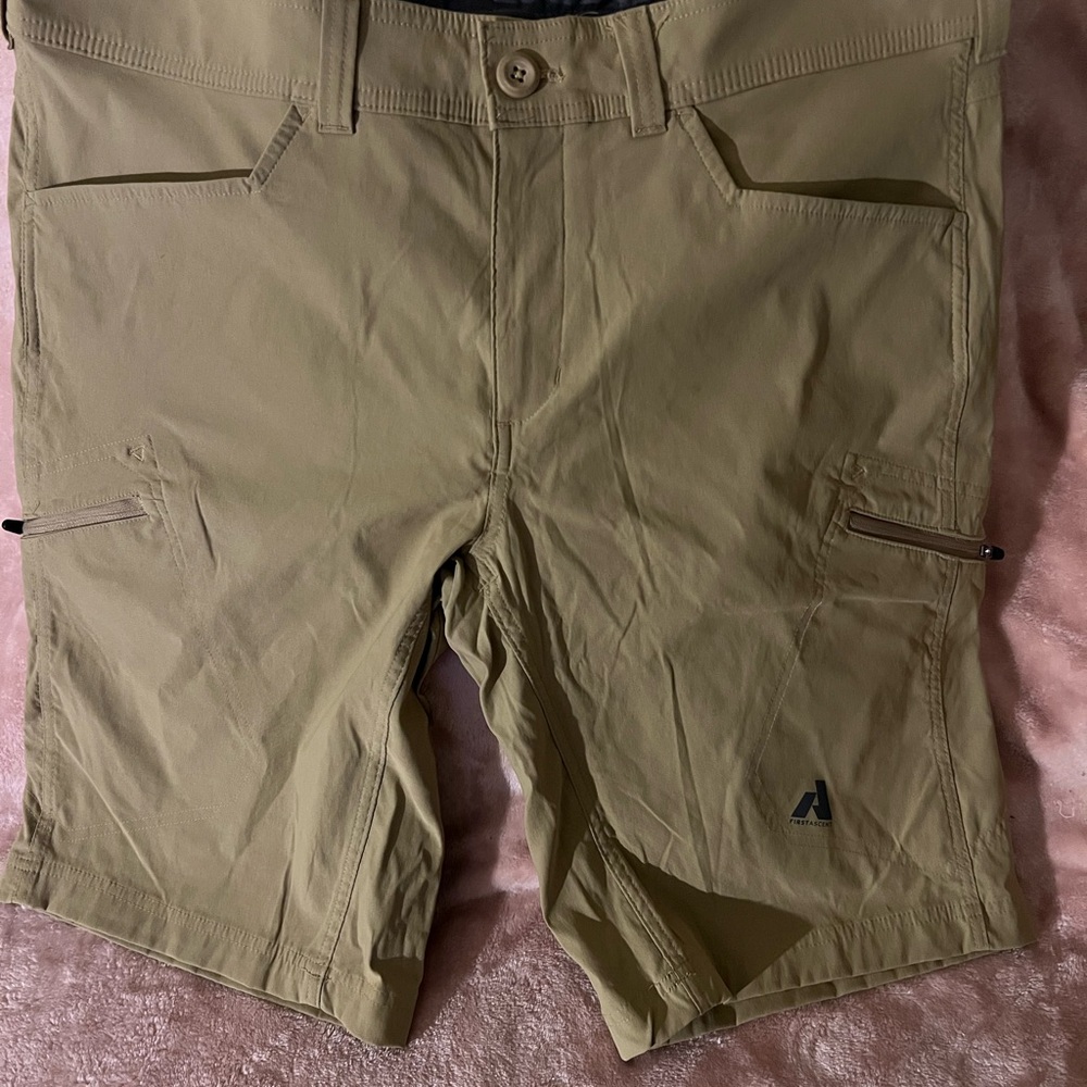 Eddie Bauer Olive-Tan Cargo Shorts